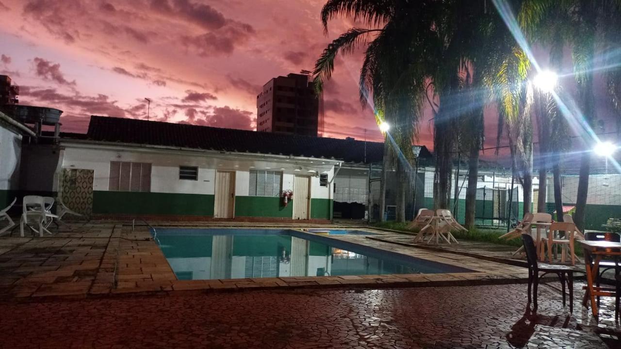 Hostel E Pousada Pg - Vila Tupi Praia Grande  Eksteriør bilde